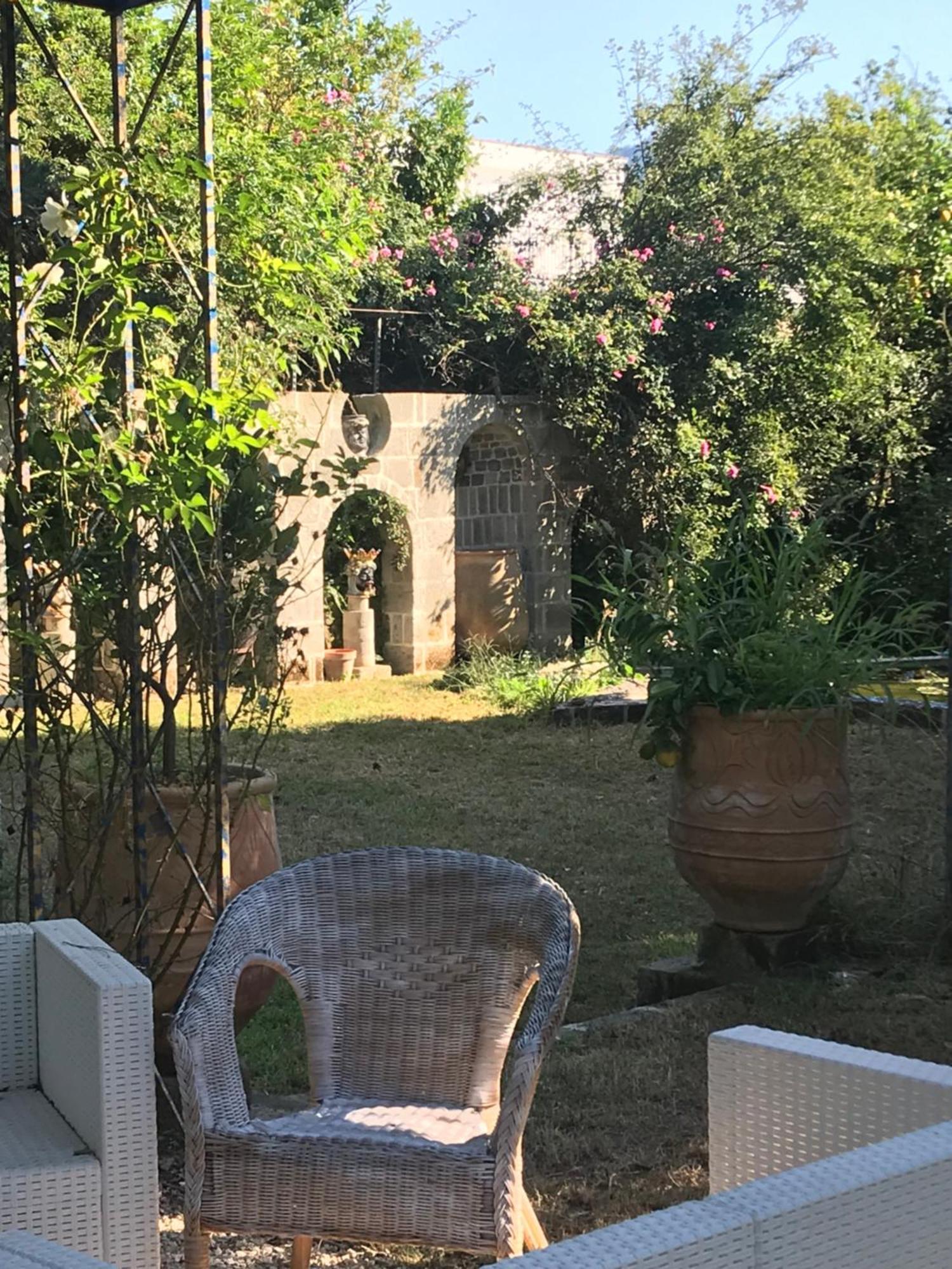 La Gallina Felice B&B Meta Buitenkant foto
